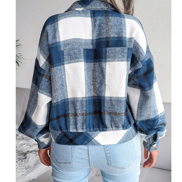 Cozy Plaid Print Button Down Loose Fit jacket Shacket - Picture 5 of 10